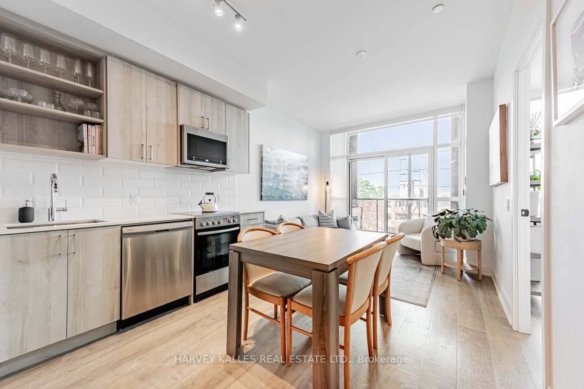 50 George Butchart Dr, unit 313 for sale - image #8