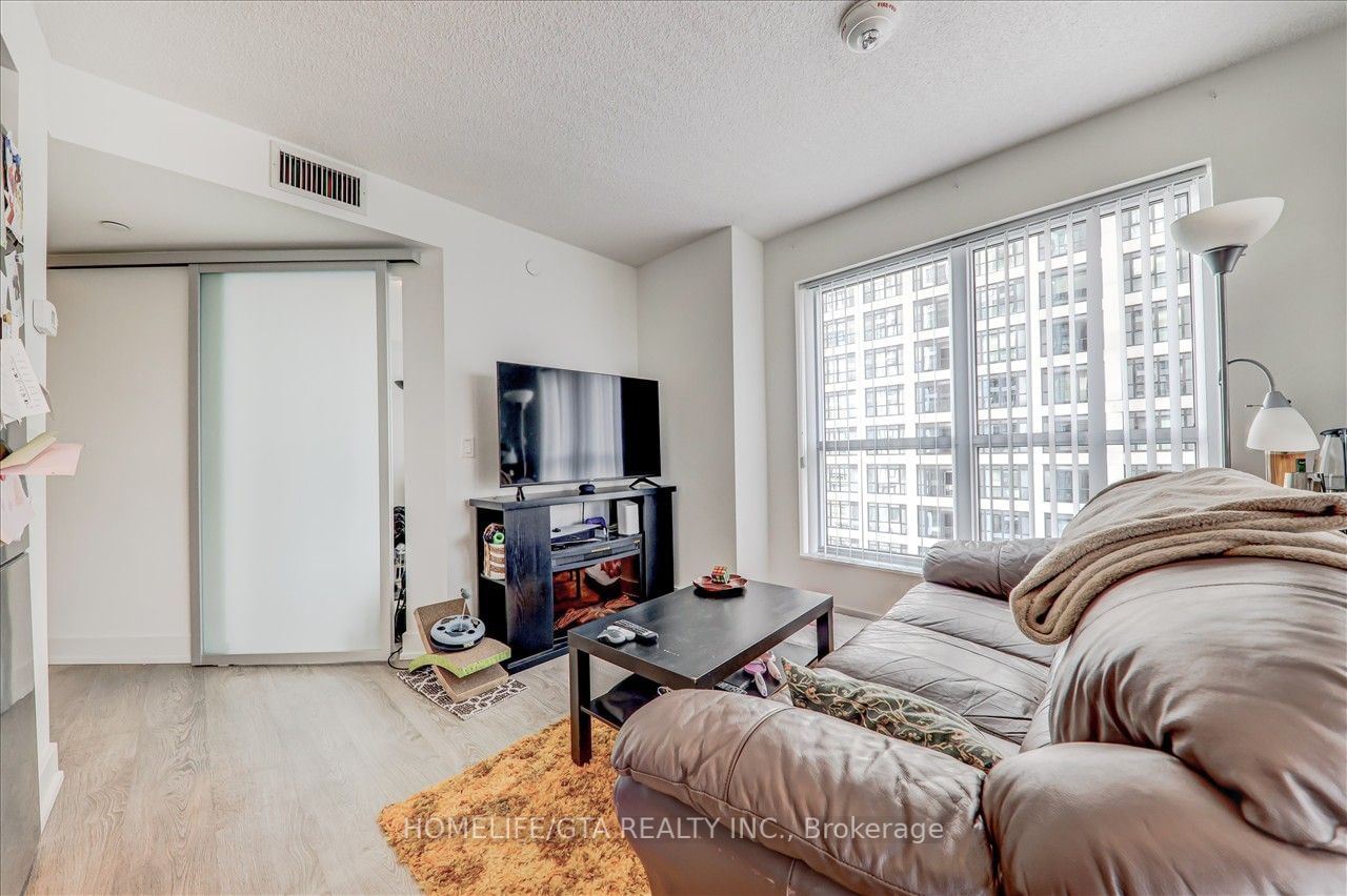 7 Mabelle Ave, unit 2302 for rent - image #12