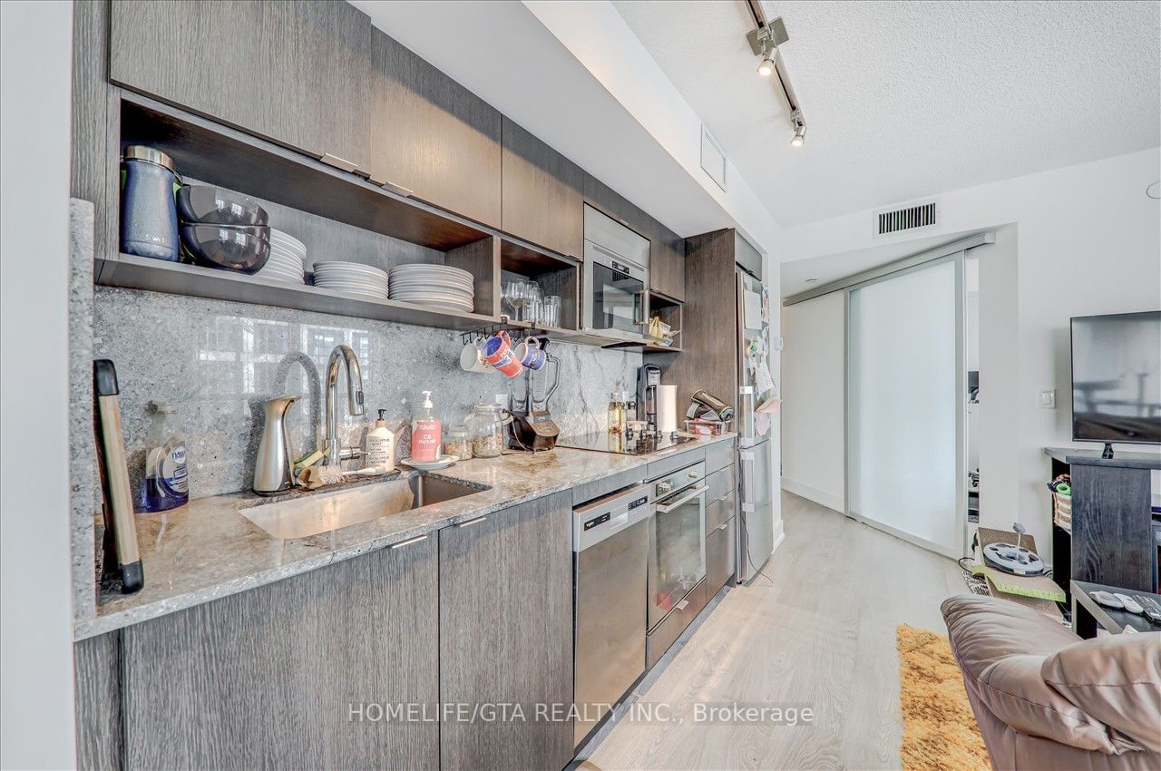 7 Mabelle Ave, unit 2302 for rent - image #14