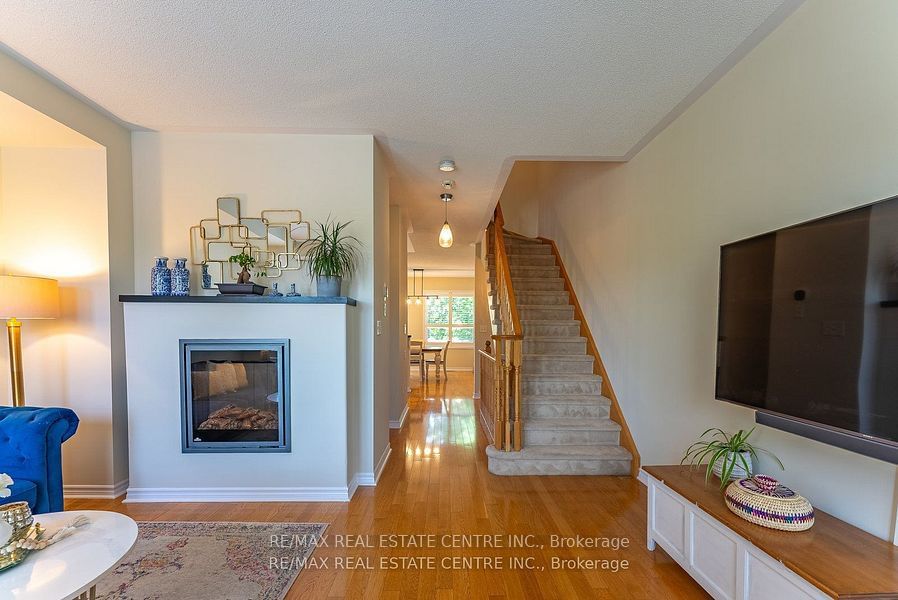 3071 Treadwells Dr, unit 13 for sale - image #23