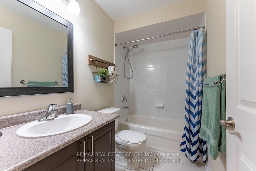 3071 Treadwells Dr, unit 13 for sale - image #8