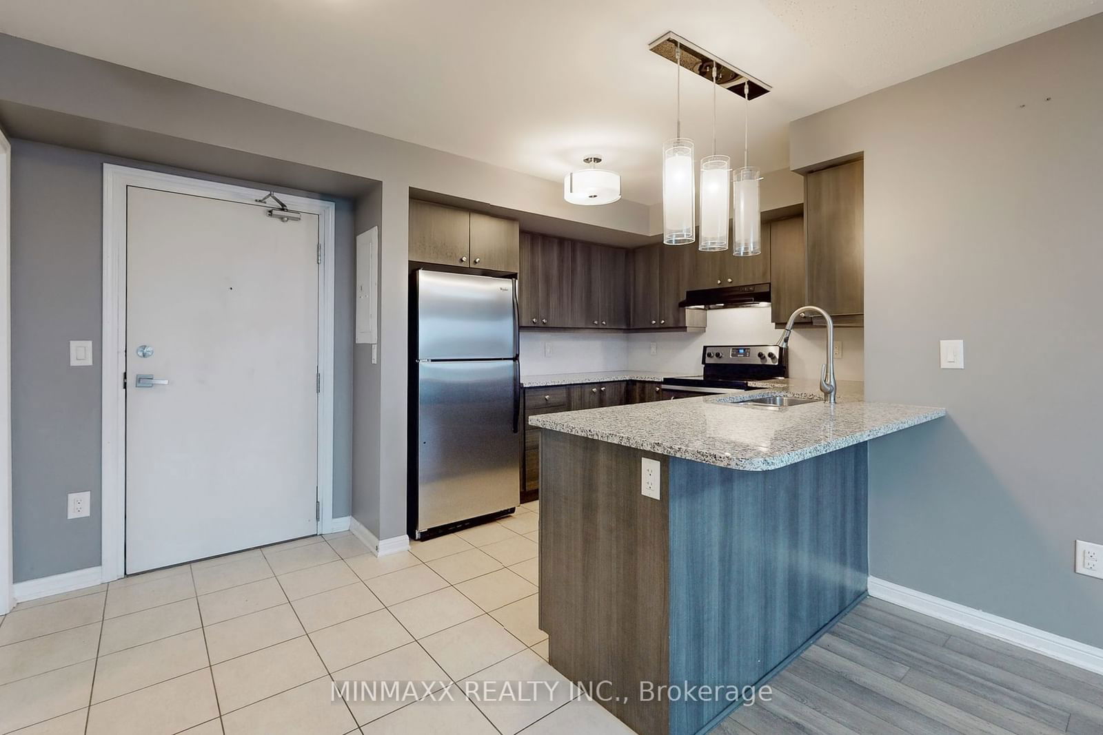 1005 Nadalin Hts, unit 305 for sale - image #10