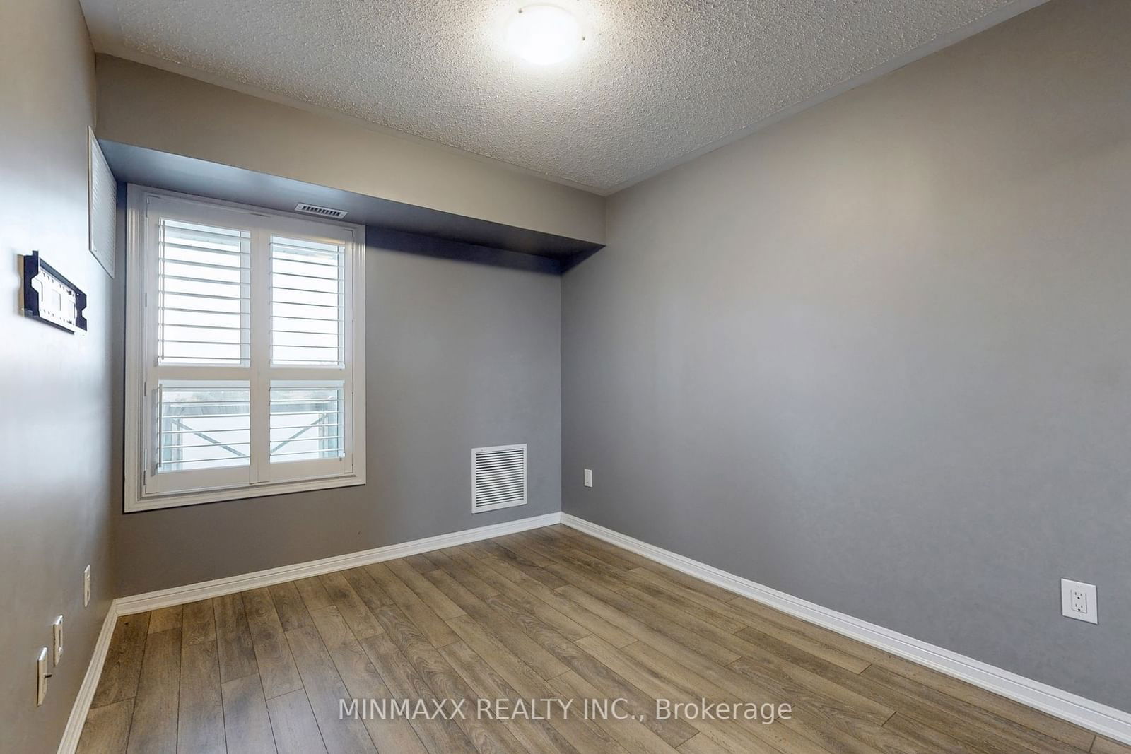 1005 Nadalin Hts, unit 305 for sale - image #22