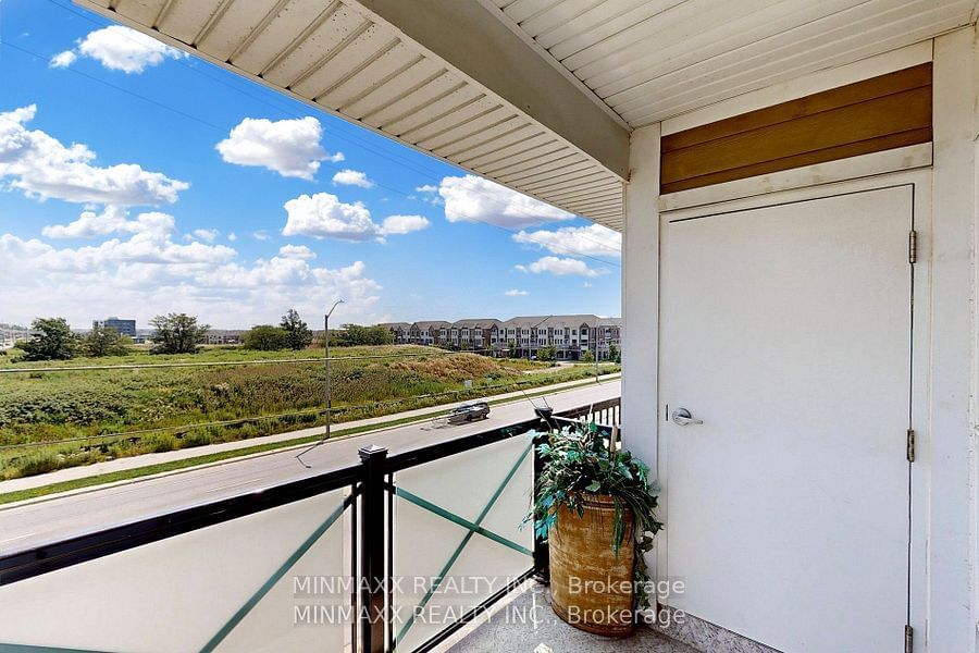 1005 Nadalin Hts, unit 305 for sale - image #30