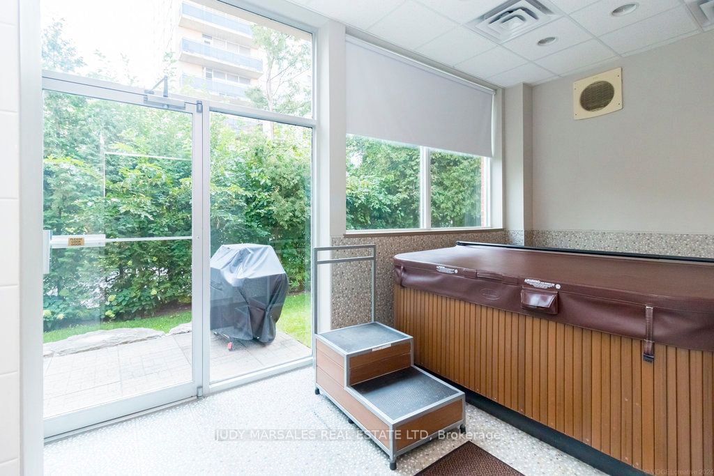 5188 Lakeshore Rd, unit 208 for sale - image #27