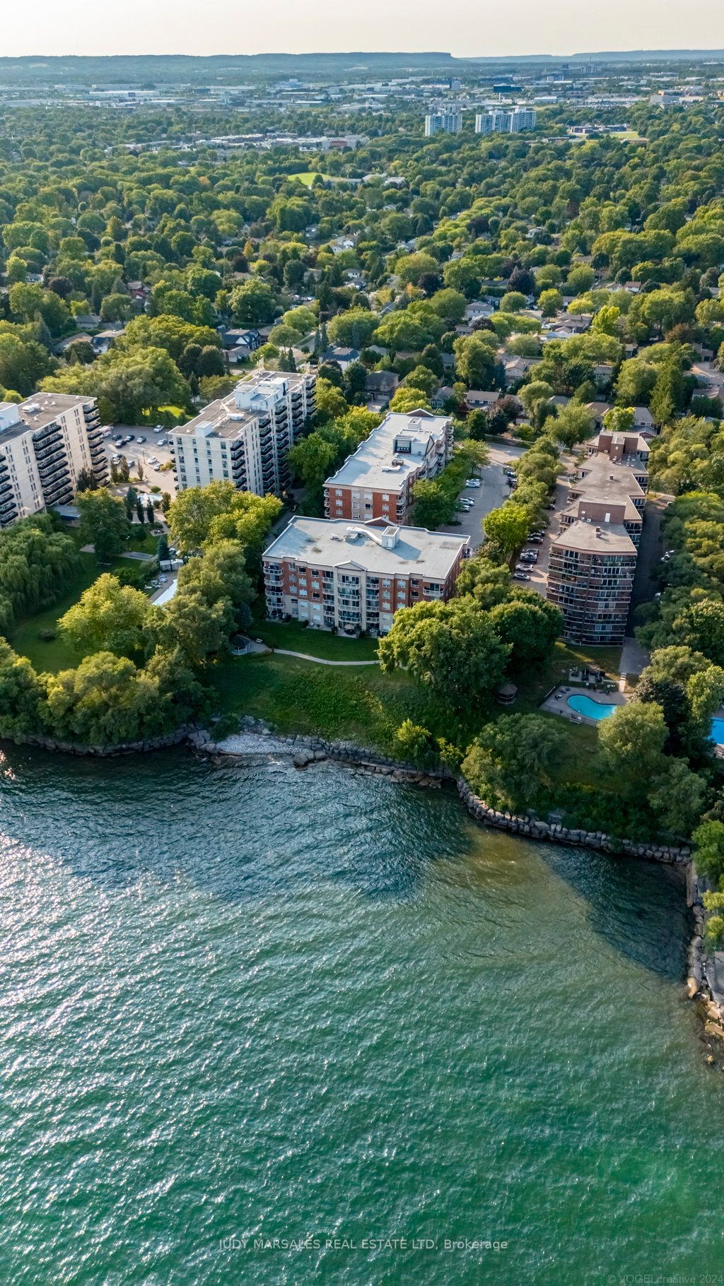 5188 Lakeshore Rd, unit 208 for sale - image #39