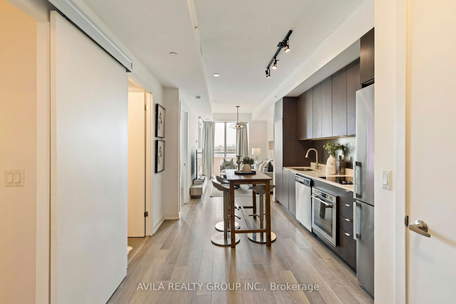 5220 Dundas St, unit D420 for sale - image #7