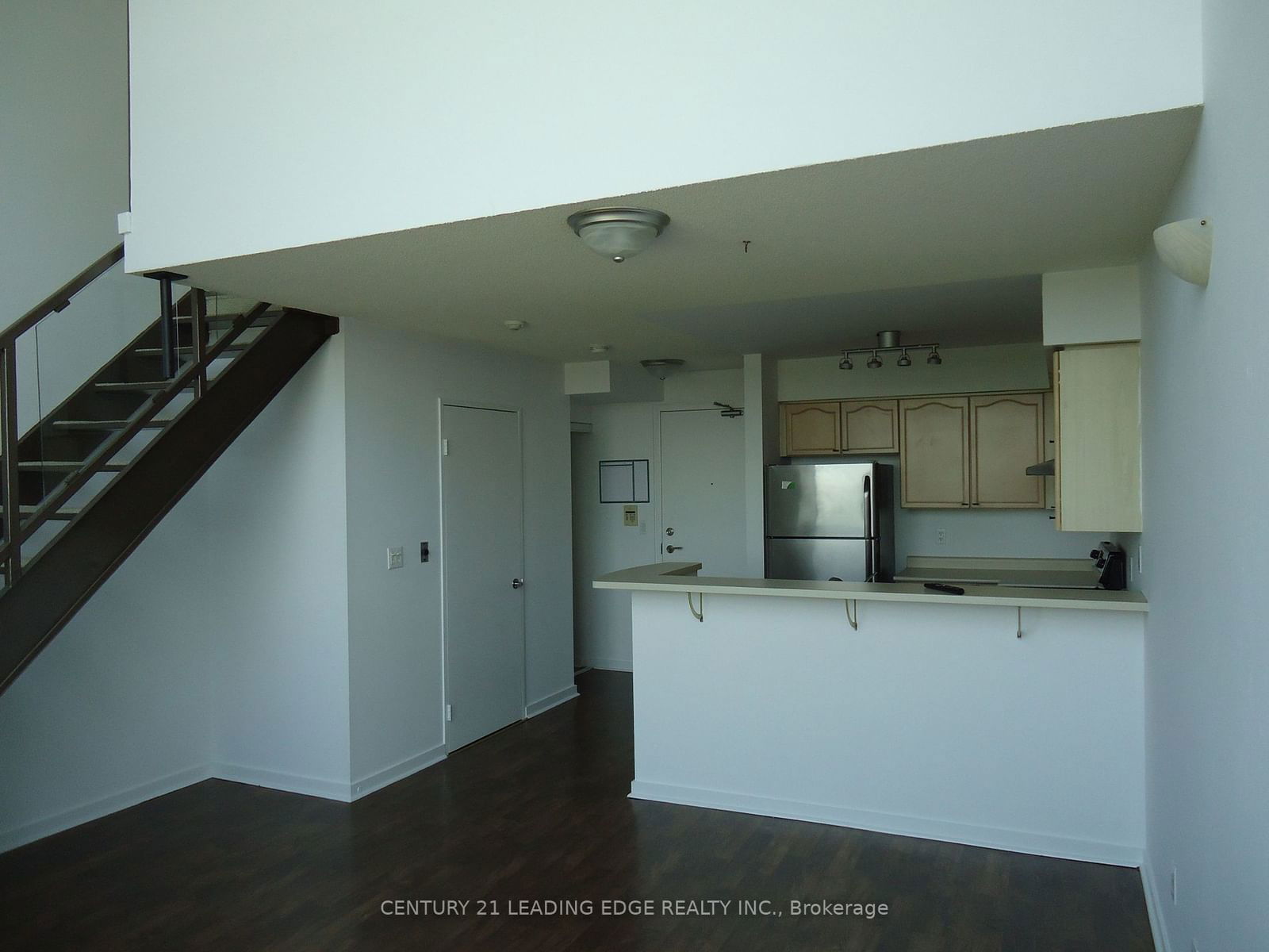 250 Manitoba St, unit 621 for rent - image #8