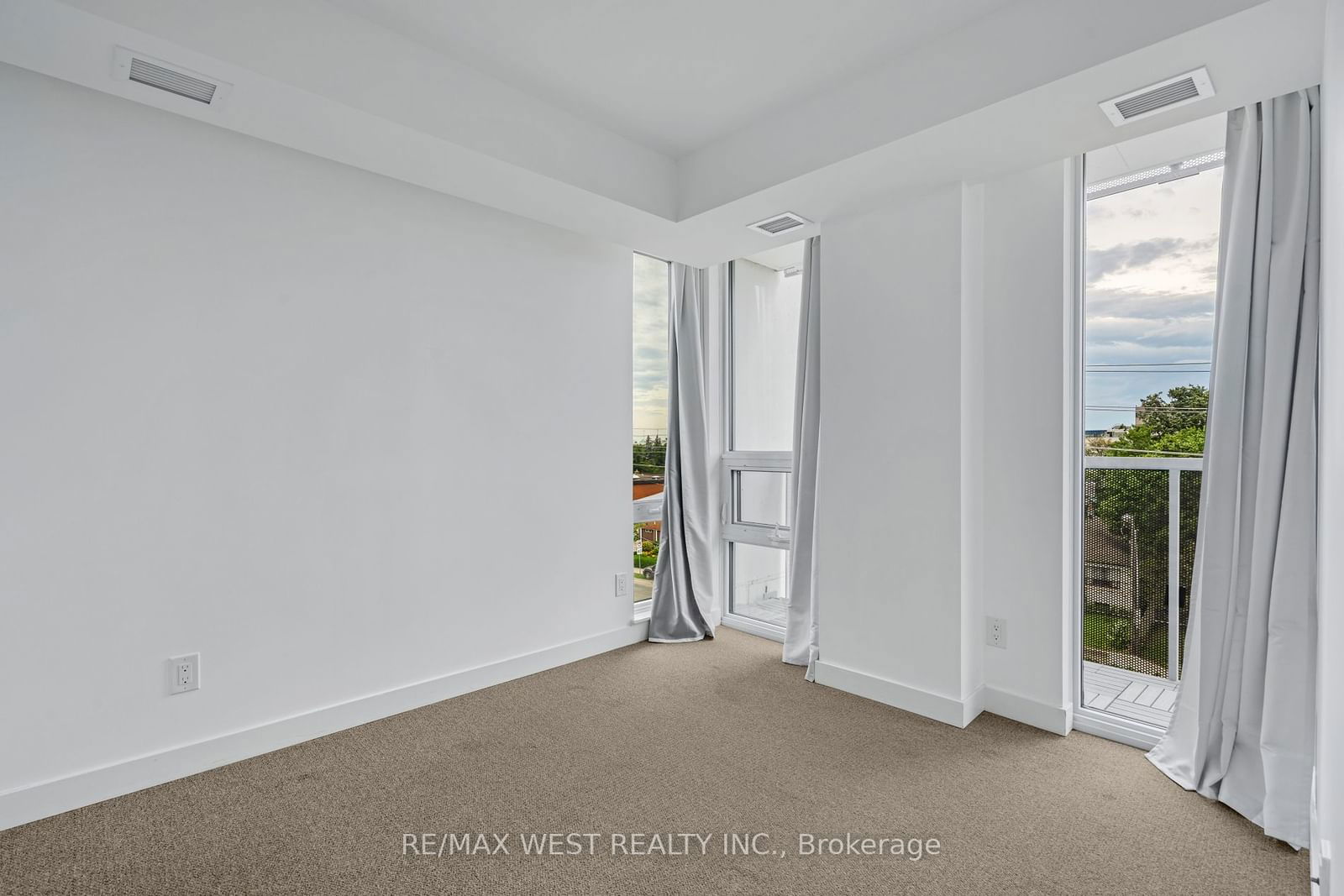 160 Flemington Rd, unit 614 for rent - image #15