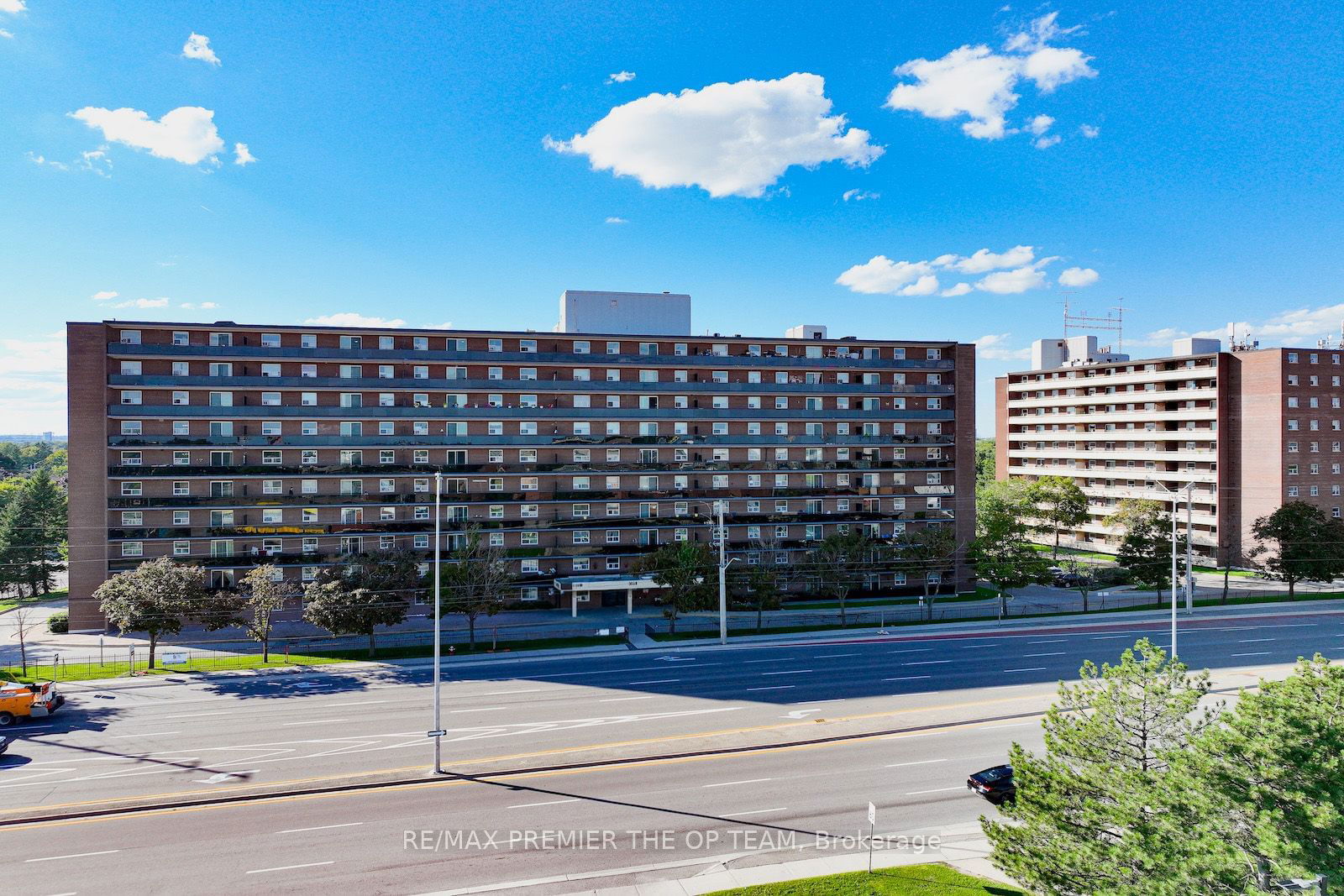 3533 Derry Rd E, unit 607 for sale - image #2