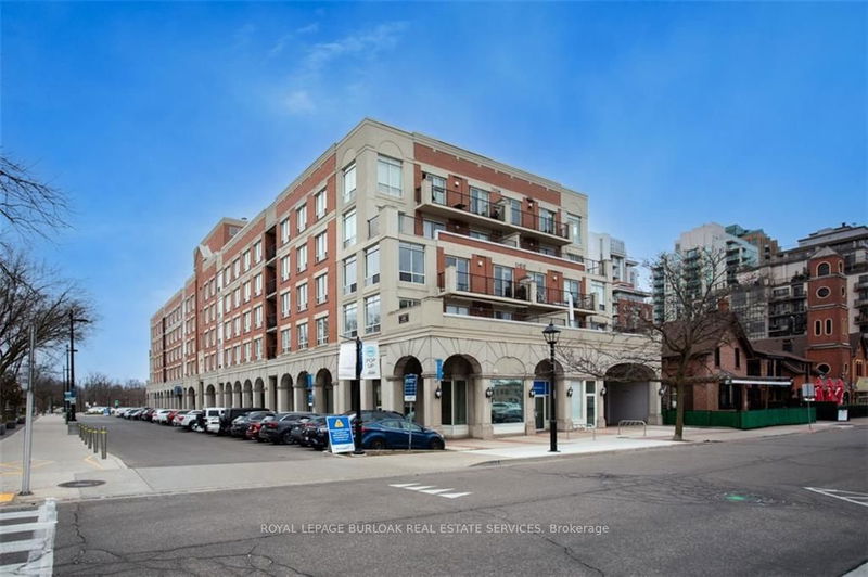 430 Pearl St, unit 205 for sale