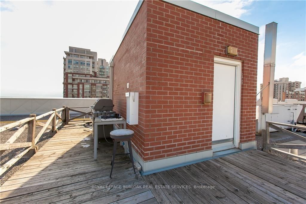 430 Pearl St, unit 205 for sale - image #25