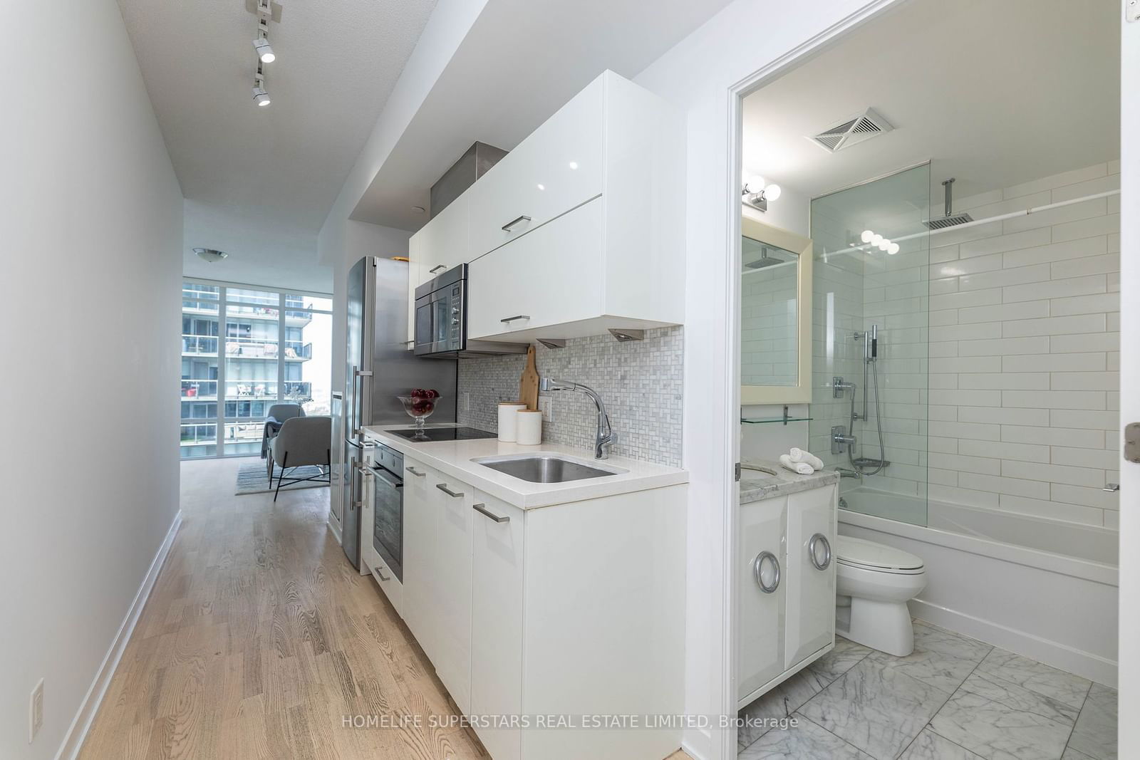 90 Park Lawn Rd, unit 2001 for sale - image #10