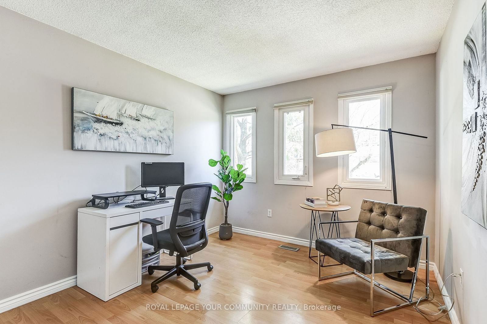 666 Constellation Dr, unit 39 for sale - image #18