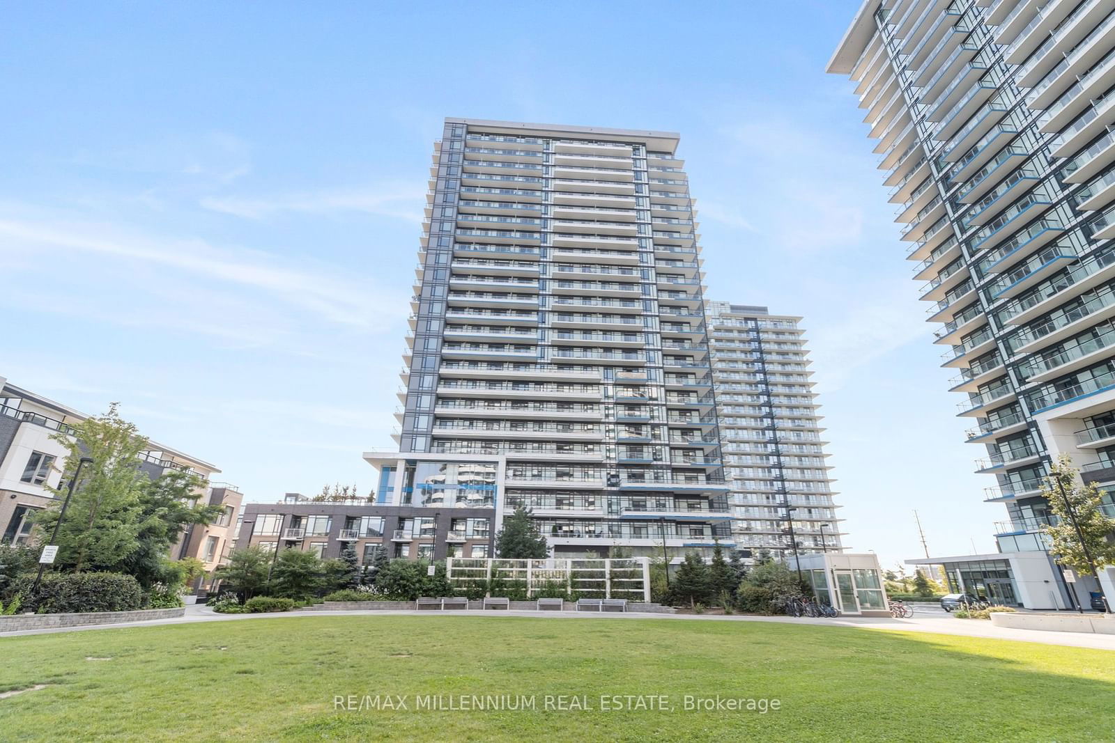 2560 Eglinton Ave W, unit 609 for rent - image #2