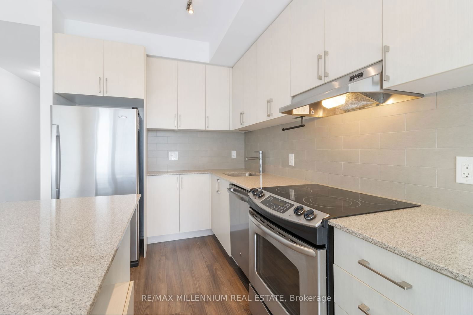 2560 Eglinton Ave W, unit 609 for rent - image #21