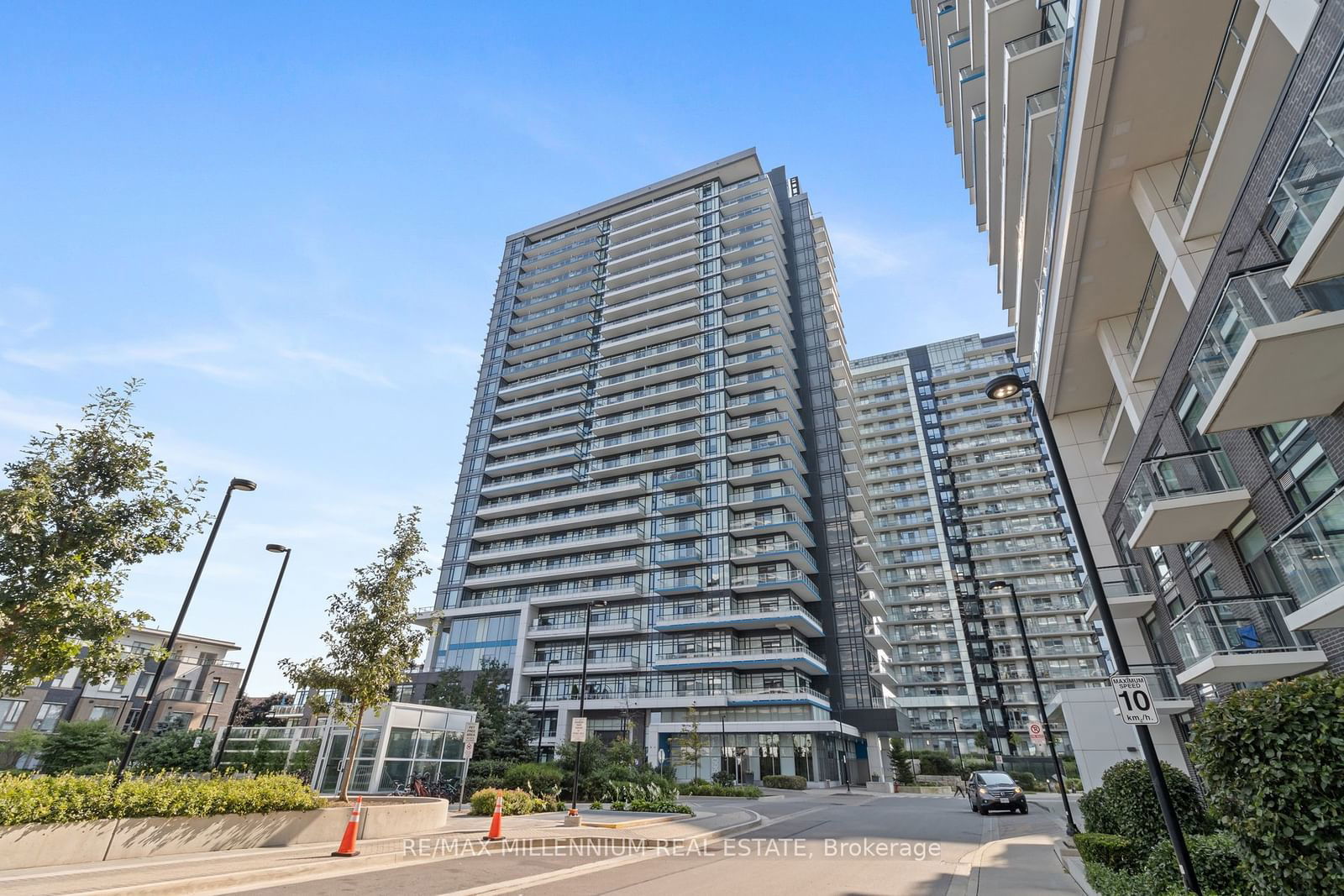 2560 Eglinton Ave W, unit 609 for rent - image #3