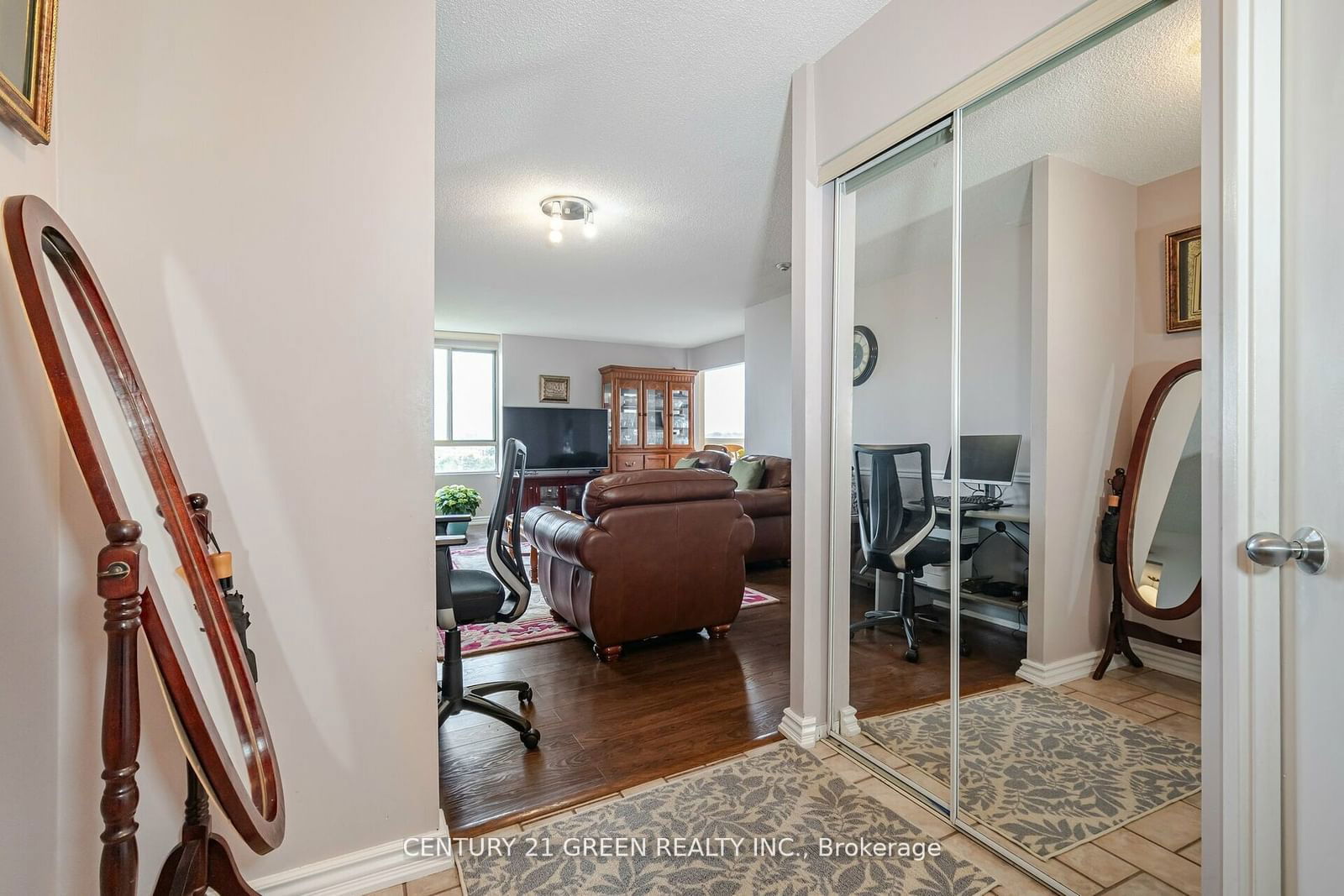 61 Markbrook Lane, unit 801 for sale - image #8