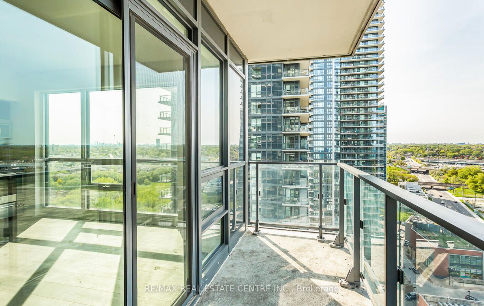 2212 Lakeshore Blvd W, unit 2208 for rent - image #27