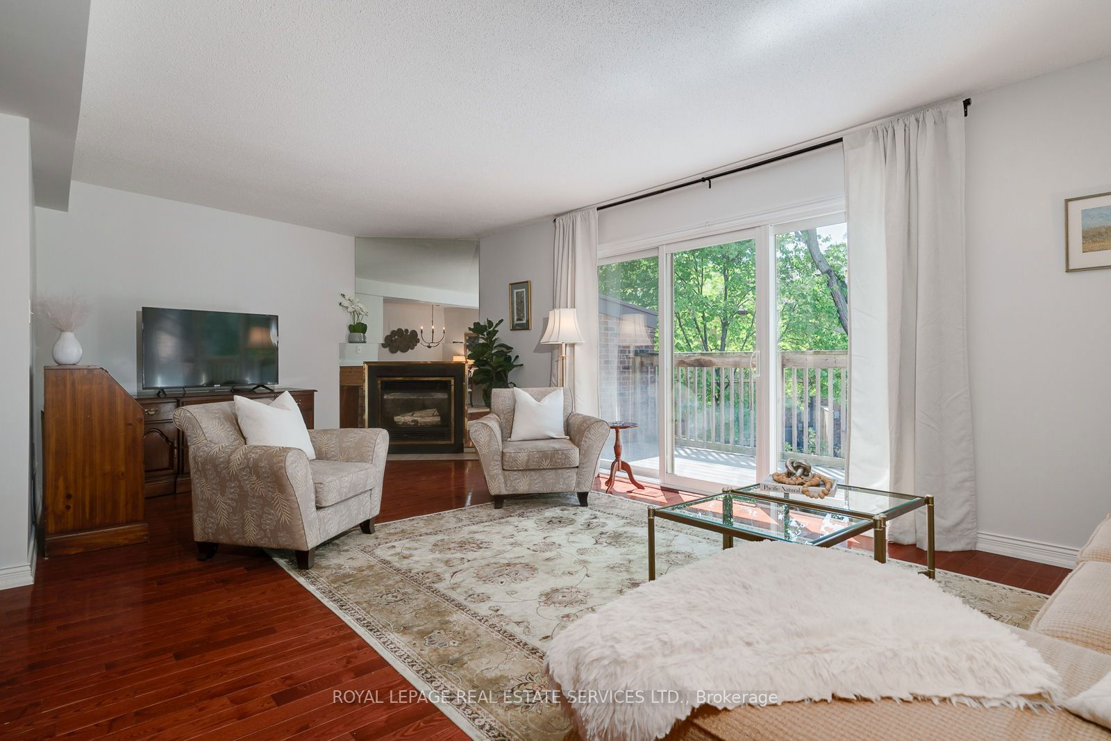 1160 Walden Circ, unit 14 for sale - image #7