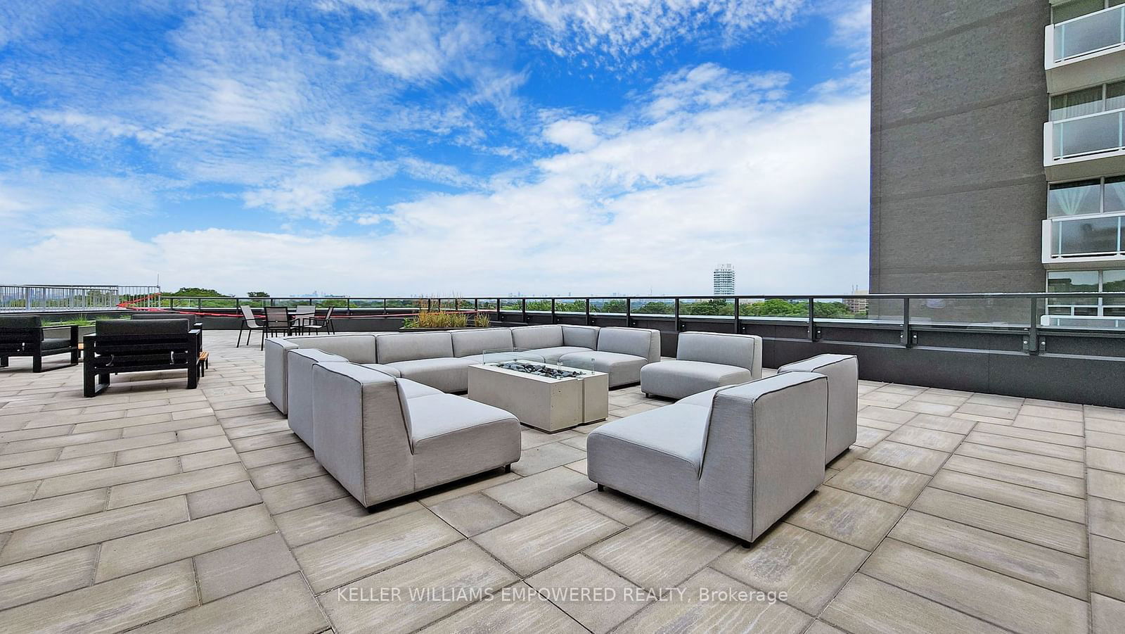 293 The Kingsway, unit 219 for sale - image #22