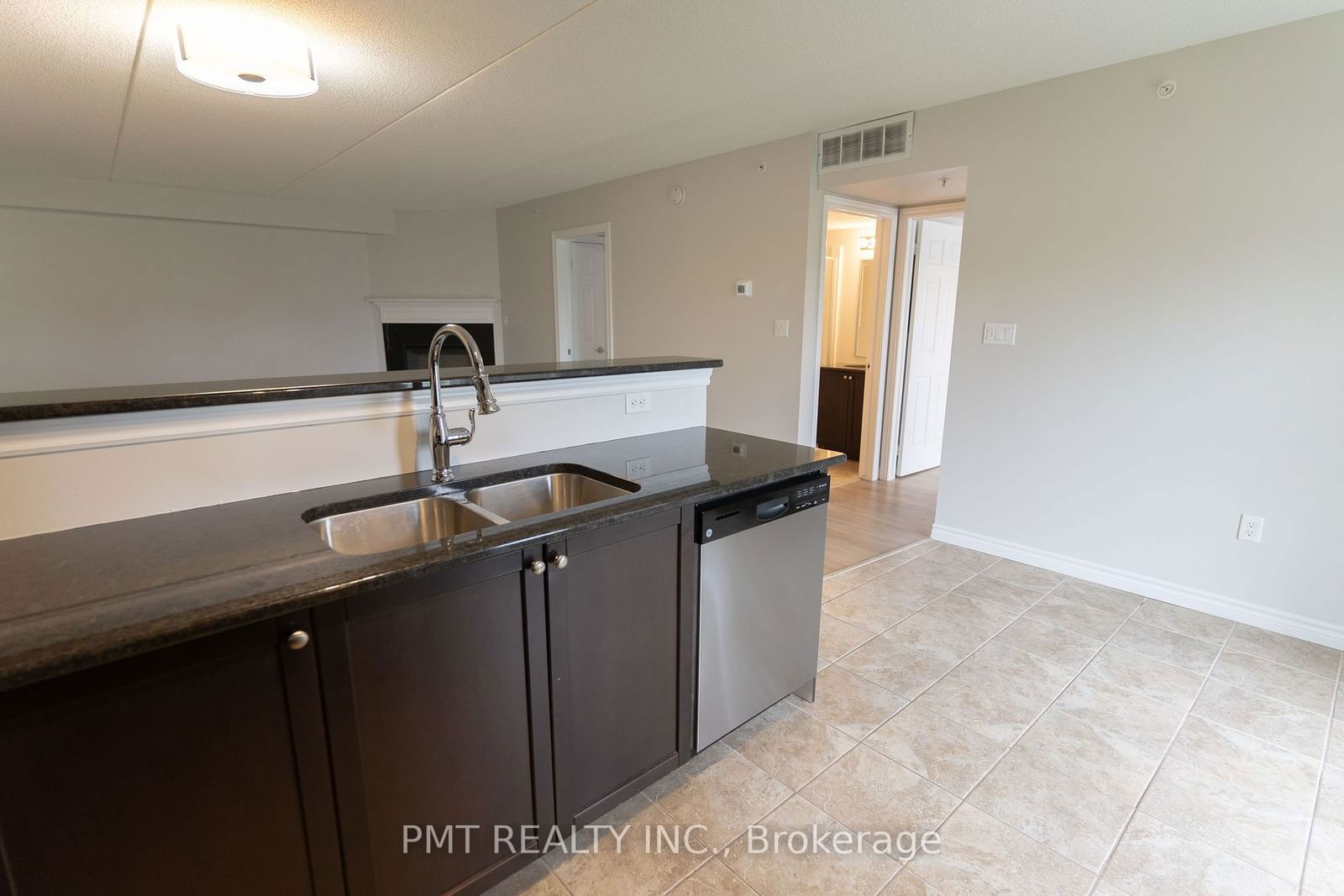 1370 Main St E, unit 101 for rent - image #7