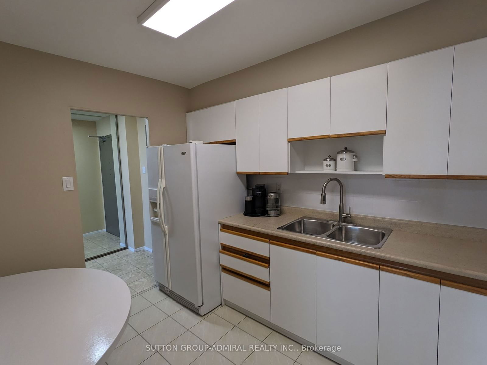 15 La Rose Ave, unit 702 for sale - image #13