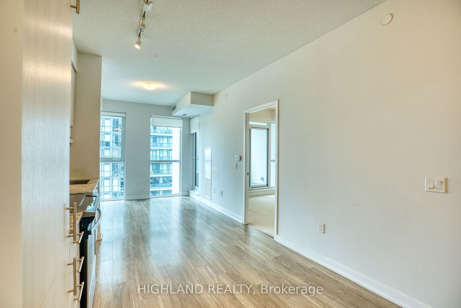 4085 Parkside Village Dr, unit 2206 for rent - image #5