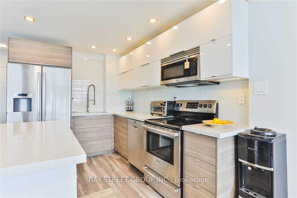 530 Lolita Gdns, unit 1201 for rent - image #10