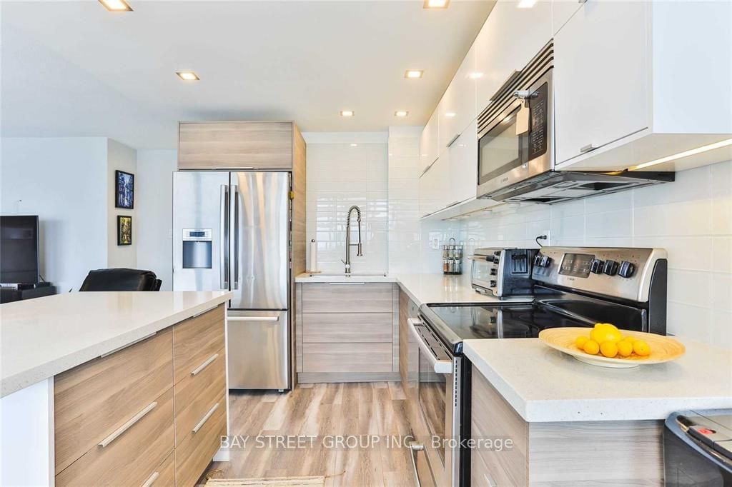 530 Lolita Gdns, unit 1201 for rent - image #11