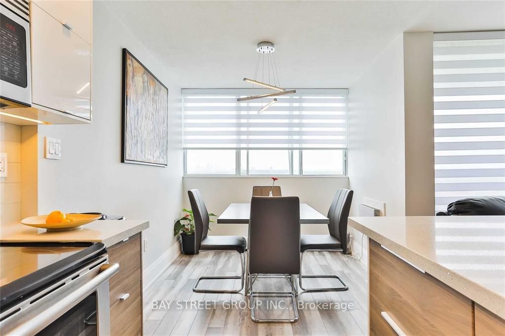 530 Lolita Gdns, unit 1201 for rent - image #12