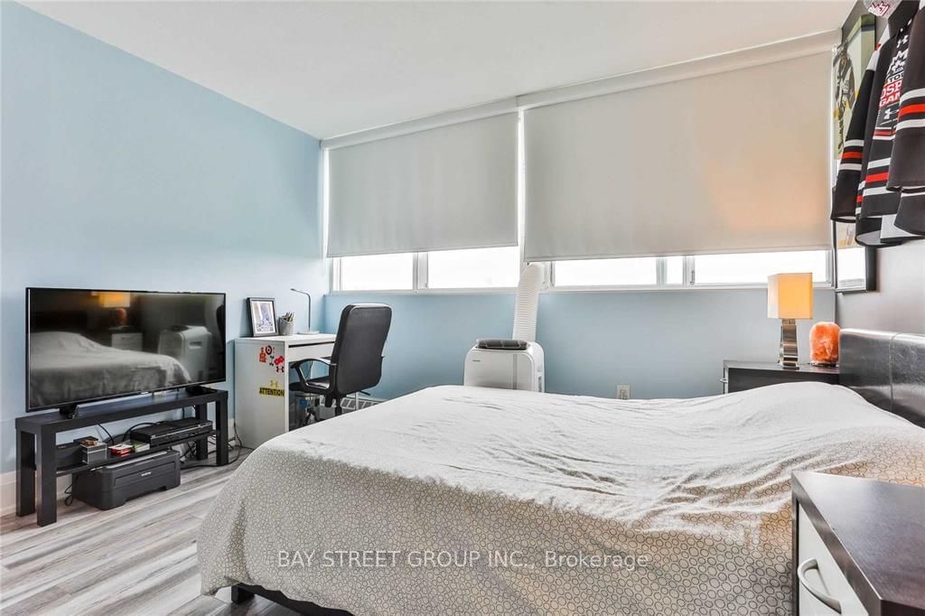 530 Lolita Gdns, unit 1201 for rent - image #16