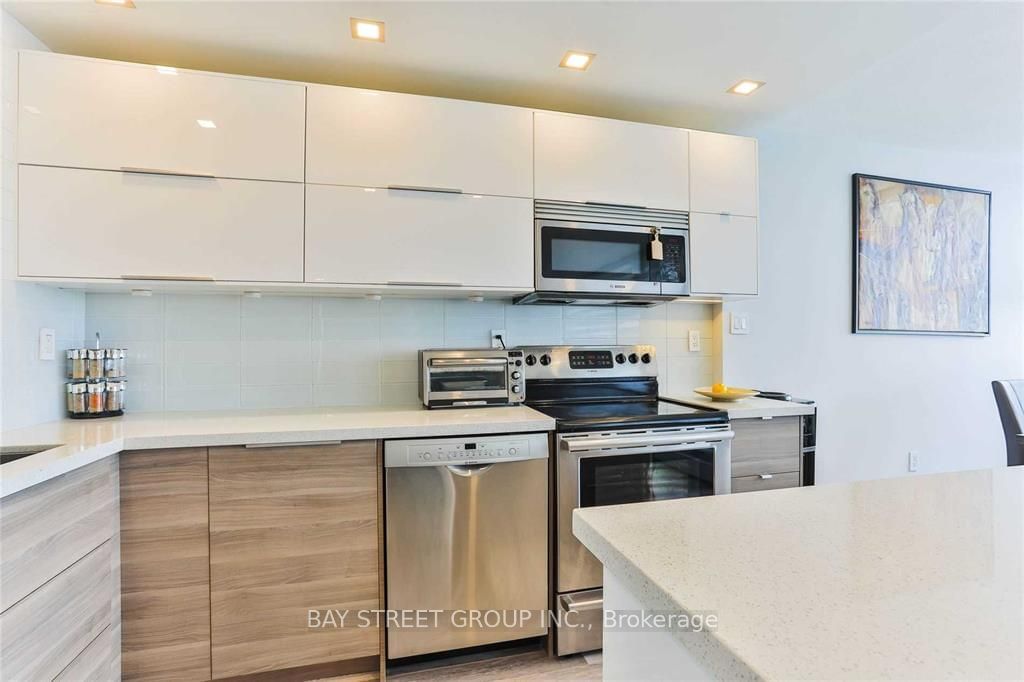 530 Lolita Gdns, unit 1201 for rent - image #9