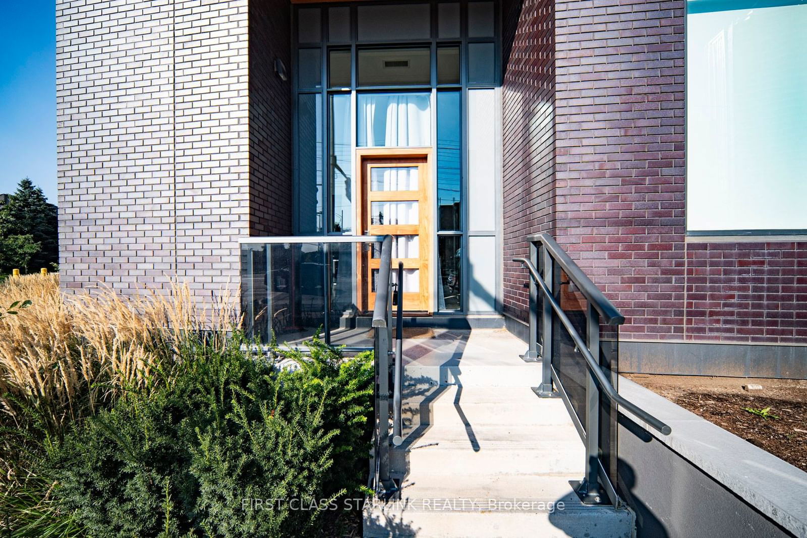 8 Nahani Way, unit 107 for sale - image #3