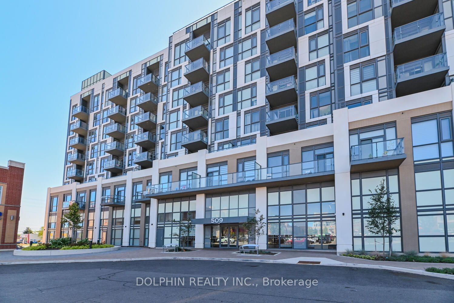 509 Dundas St W, unit 618 for sale