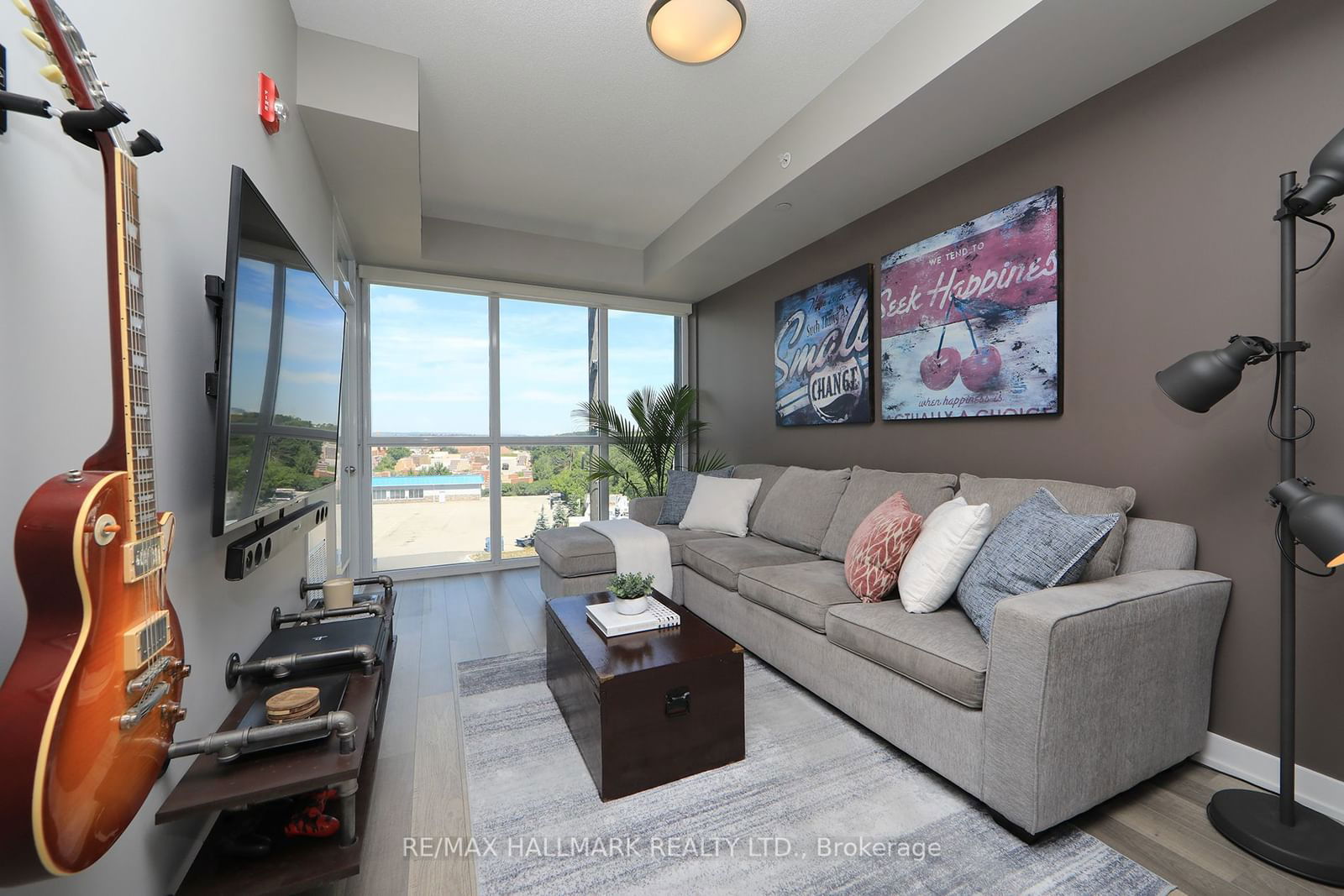 5240 Dundas St, unit B504 for sale - image #11