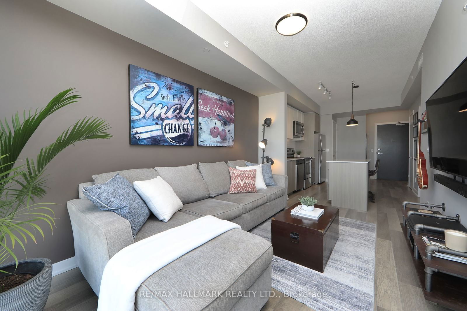 5240 Dundas St, unit B504 for sale - image #14