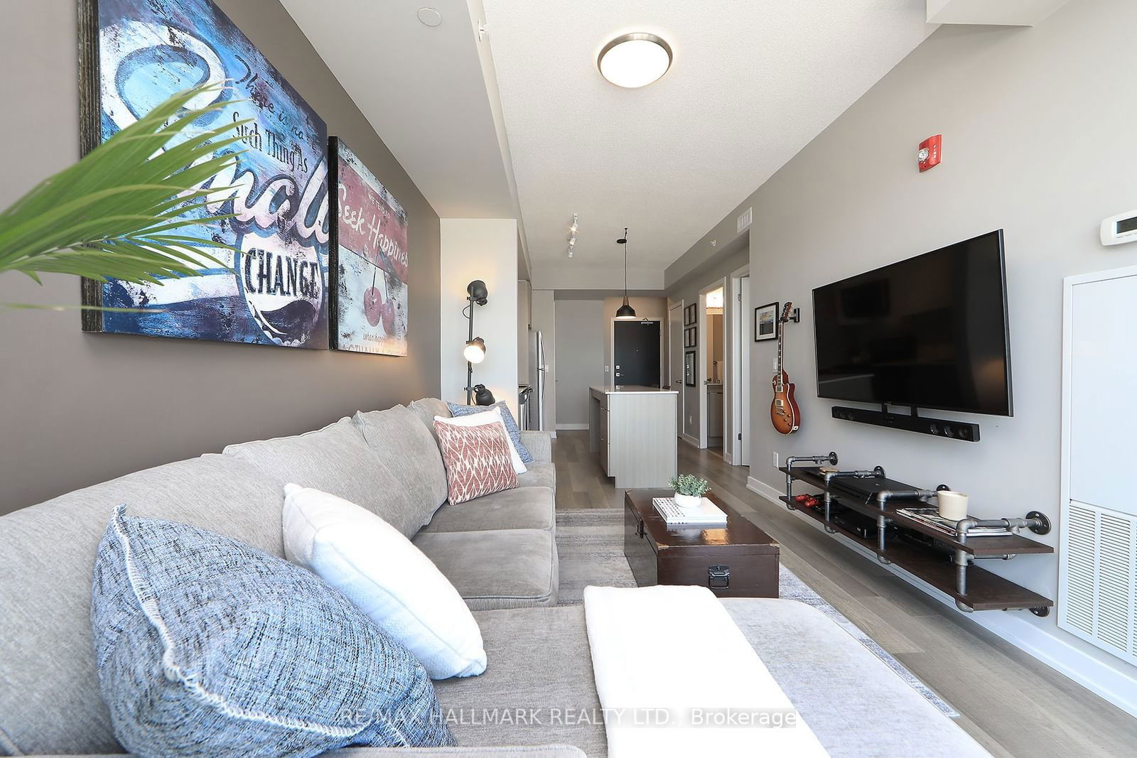 5240 Dundas St, unit B504 for sale - image #16