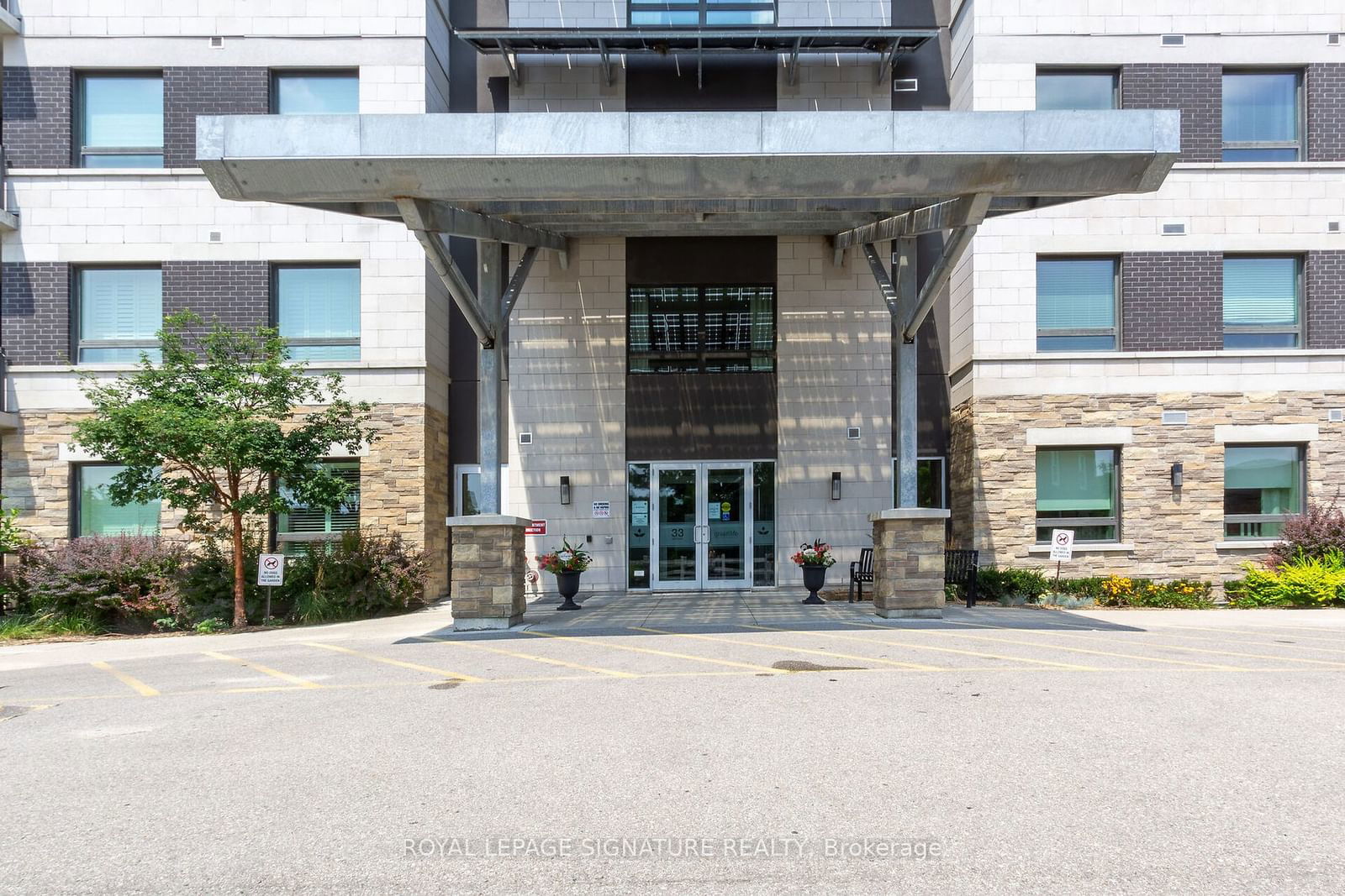 33 Whitmer St, unit 422 for sale - image #2