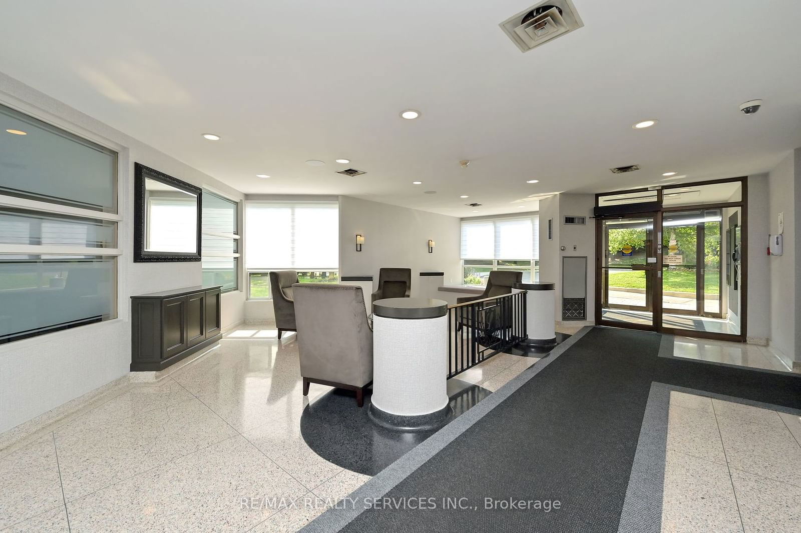 10 Laurelcrest St, unit #1210 for sale - image #3