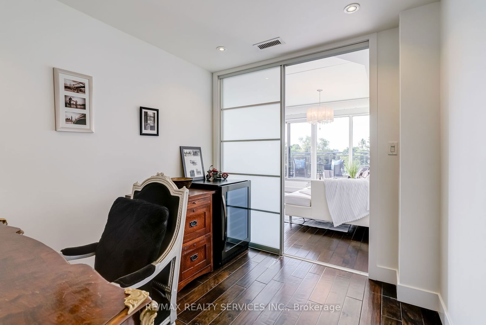 588 Annette St, unit 503 for sale - image #27