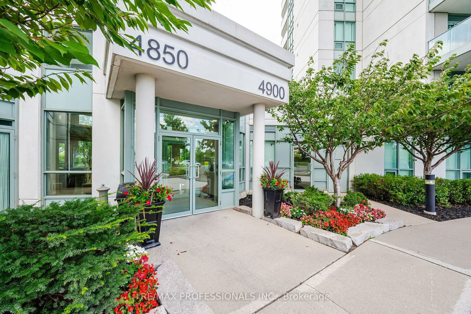 4900 Glen Erin Dr, unit 1208 for sale - image #3