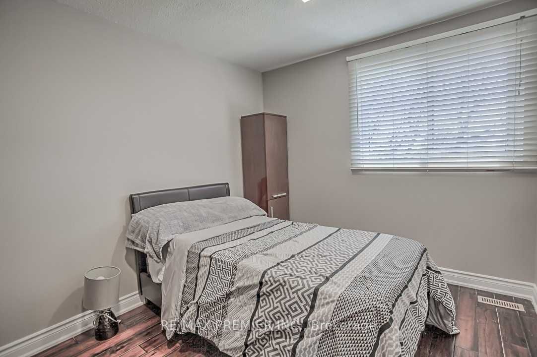 7707 Darcel Ave, unit 36 for sale - image #8