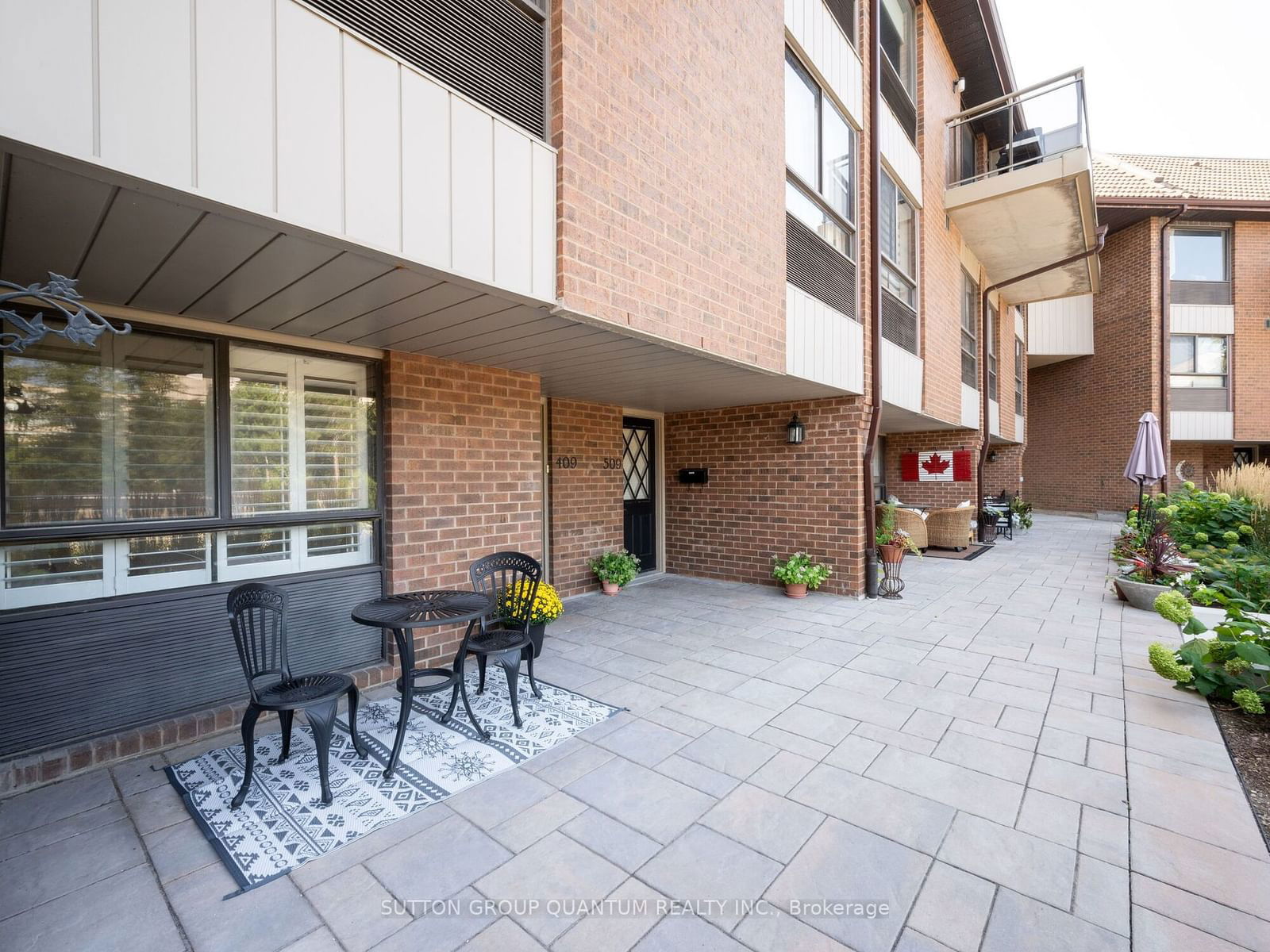 1000 Cedarglen Gate, unit 409 for sale - image #2