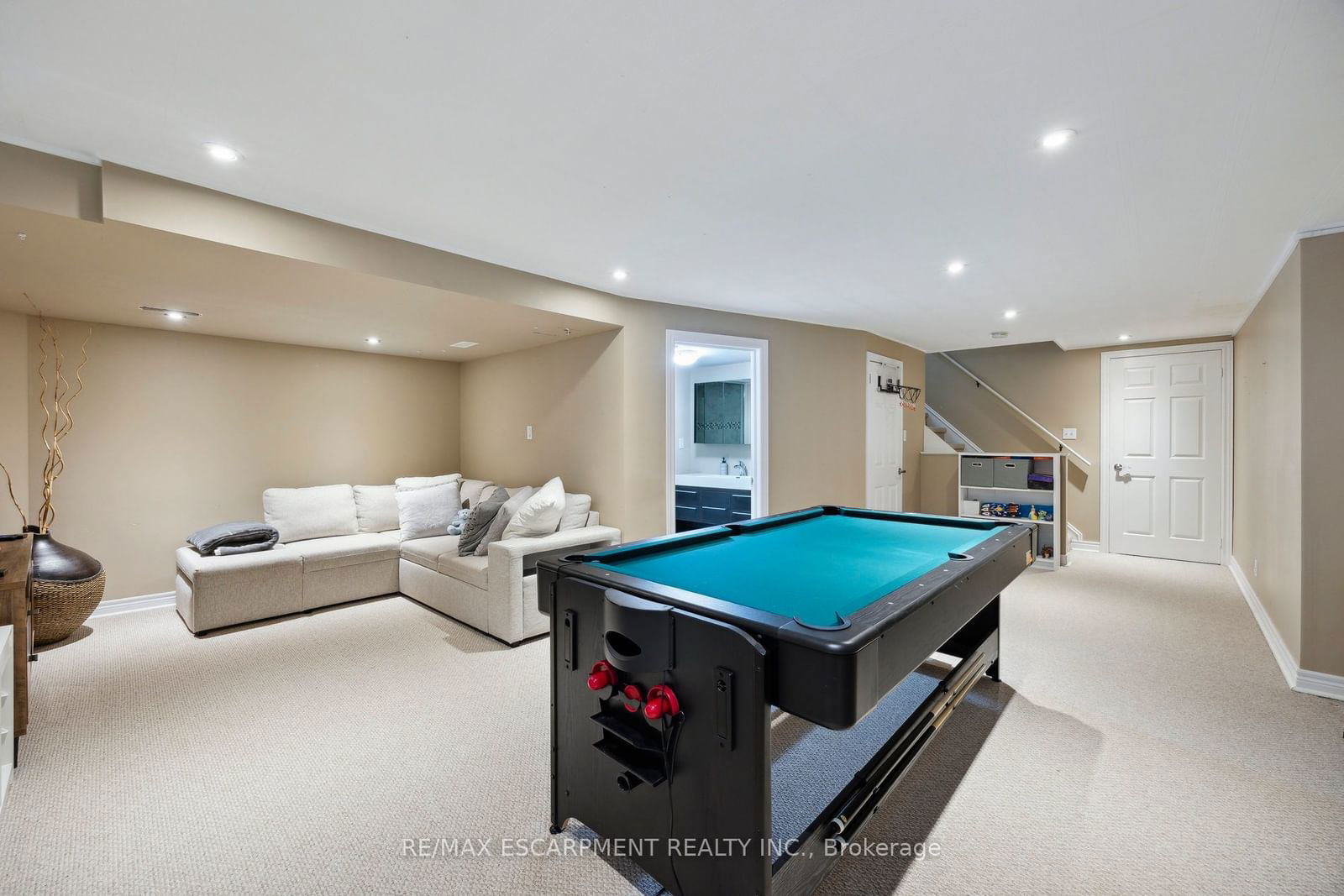 300 Ravineview Way, unit 44 for sale - image #37