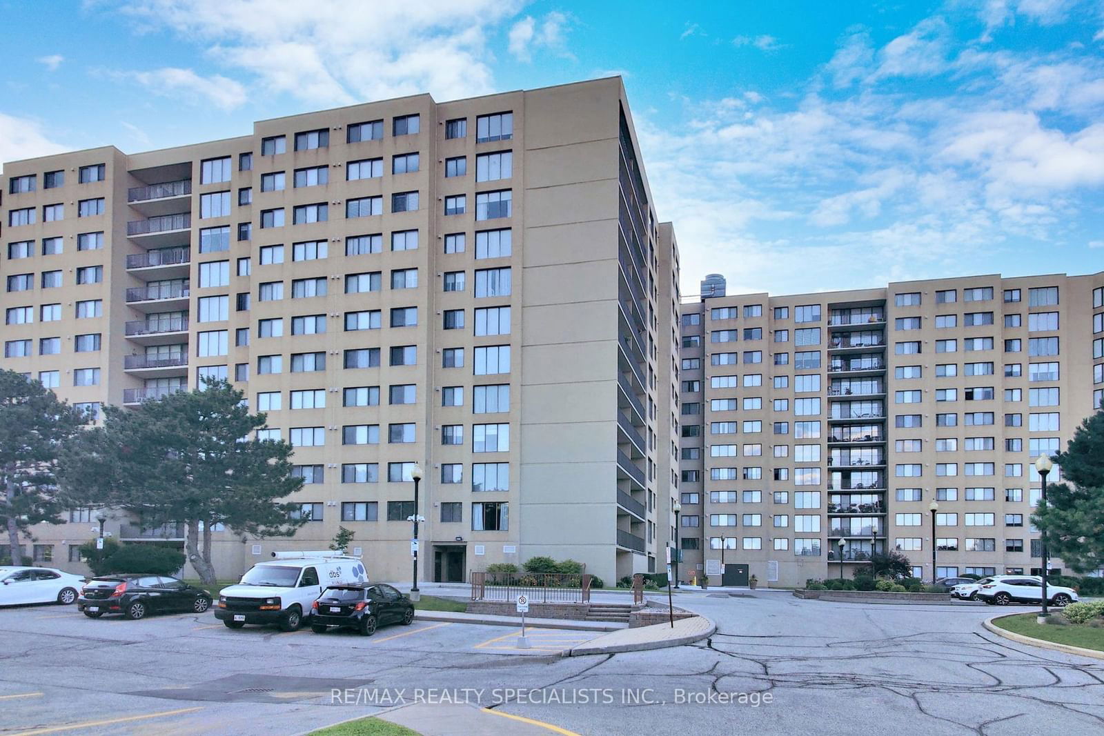 6500 Montevideo Rd, unit 704 for sale - image #1