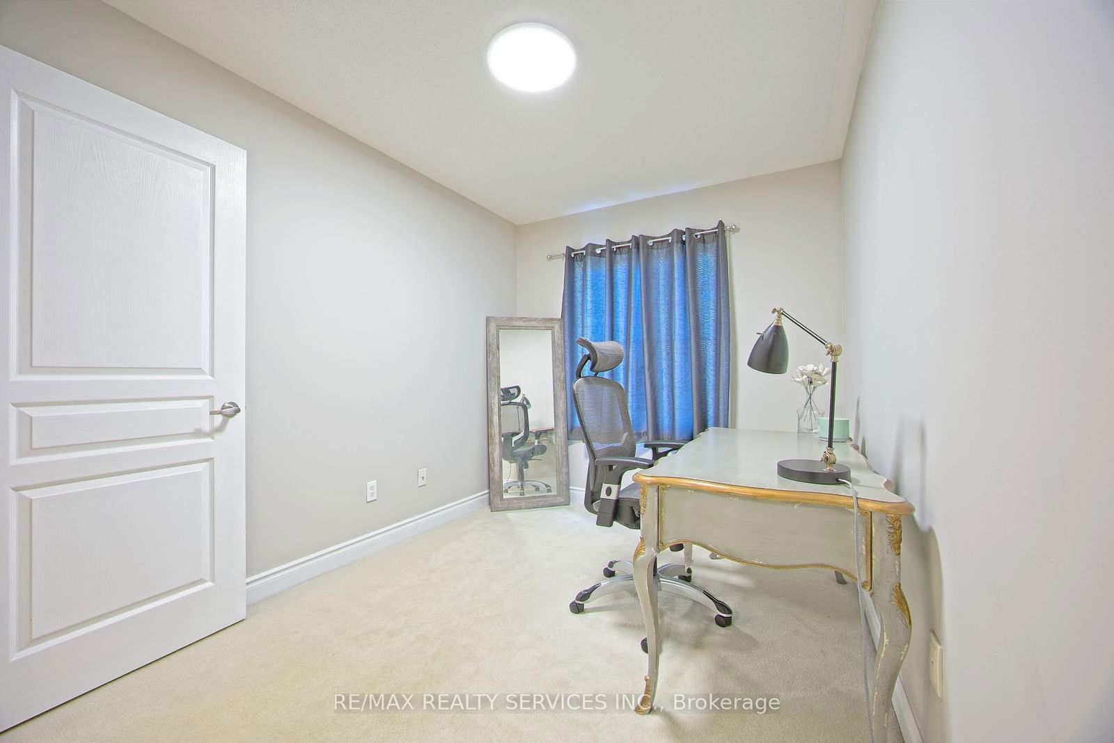 2563 Sixth Line, unit 4 for sale - image #22