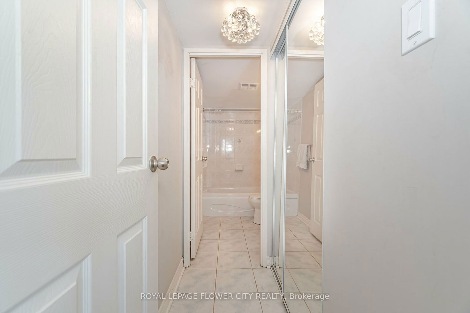 25 Trailwood Dr, unit 304 for sale - image #19