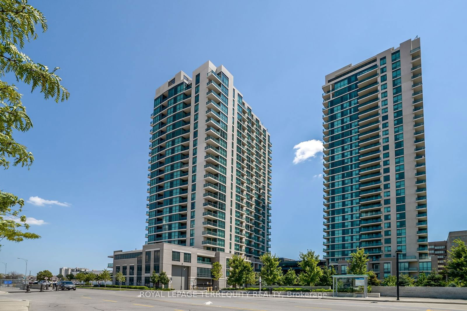 215 Sherway Gardens Rd, unit 2810 for rent - image #2