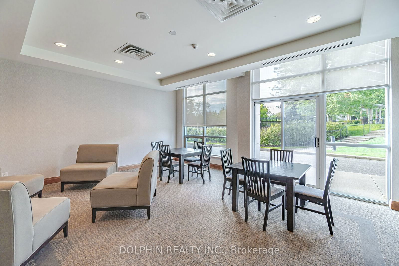 1403 Royal York Rd, unit 715 for sale - image #37